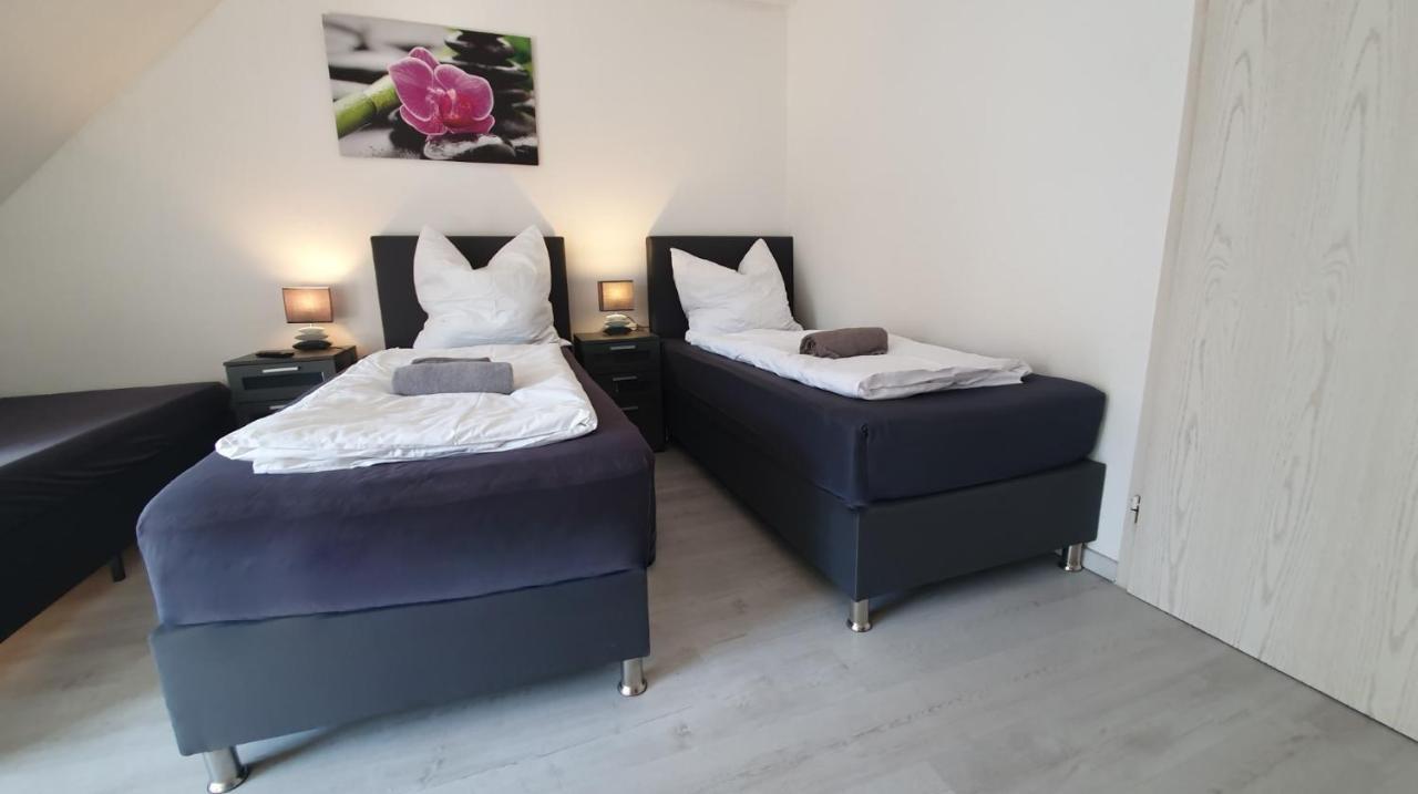Neuburg Ferienwohnung Am Schloss นอยบวร์ก อันแดร์ โดเนา ภายนอก รูปภาพ