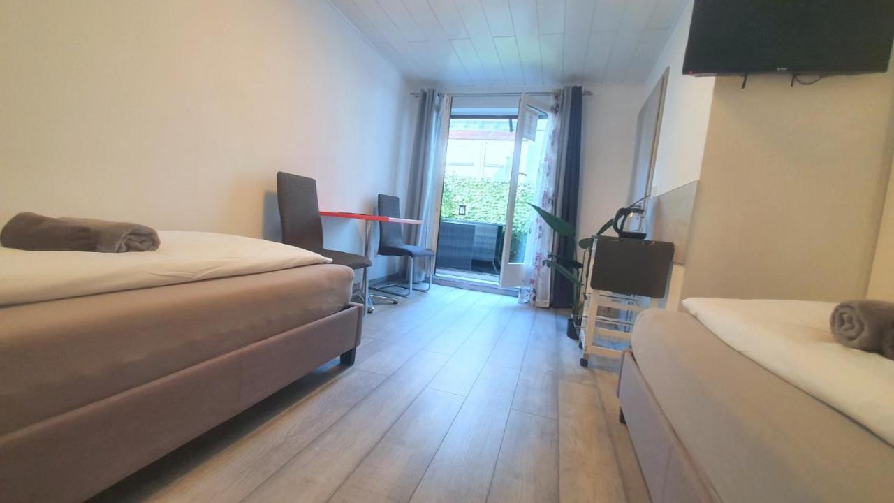 Neuburg Ferienwohnung Am Schloss นอยบวร์ก อันแดร์ โดเนา ภายนอก รูปภาพ